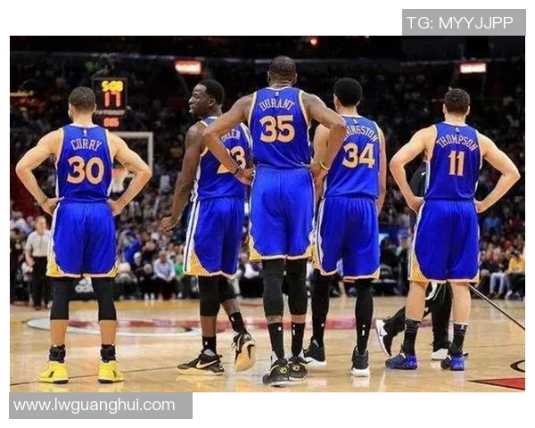 成都篮球队阵地战体系解析与战术创新探讨