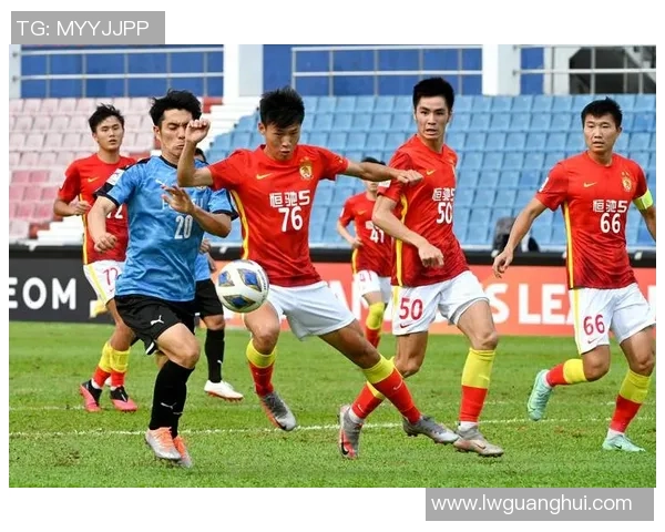 广州足球队战术解析：掌控比赛节奏与对手的秘密策略