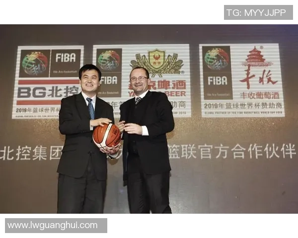 杭州羽毛球队在世界杯中的团队协作表现深度点评与分析